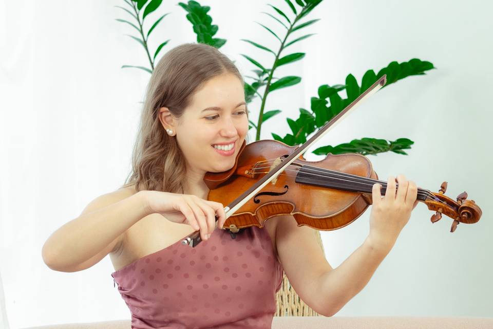 String soloist (violin)