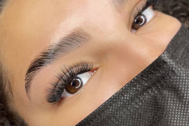 Brow Lamination + Volume Lashe