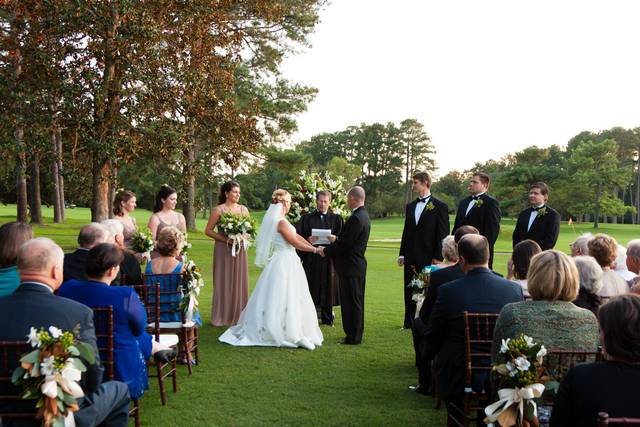 Outdoor ceremony