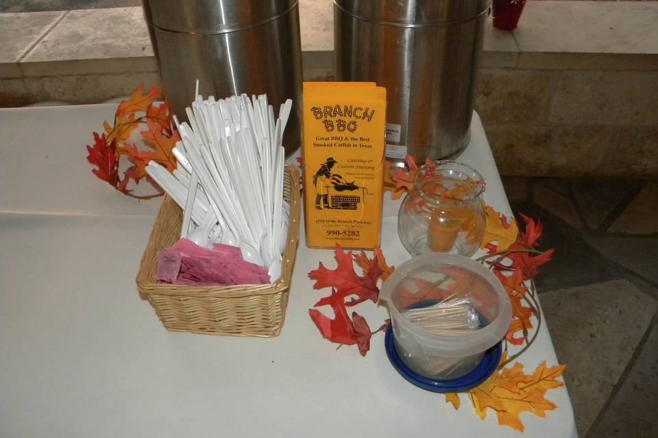 Kindred oaks BBQ wedding cater
