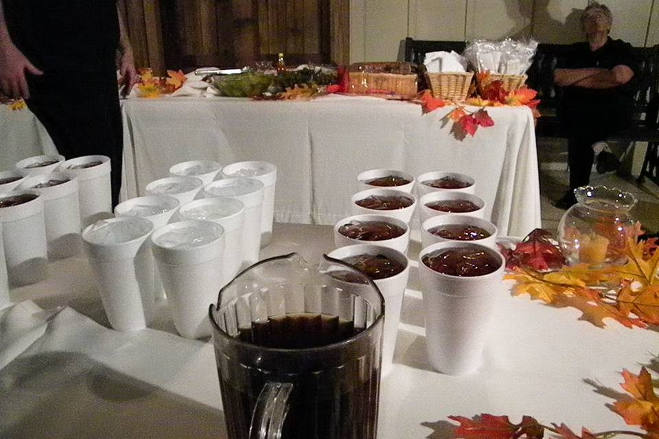 Kindred oaks BBQ wedding cater