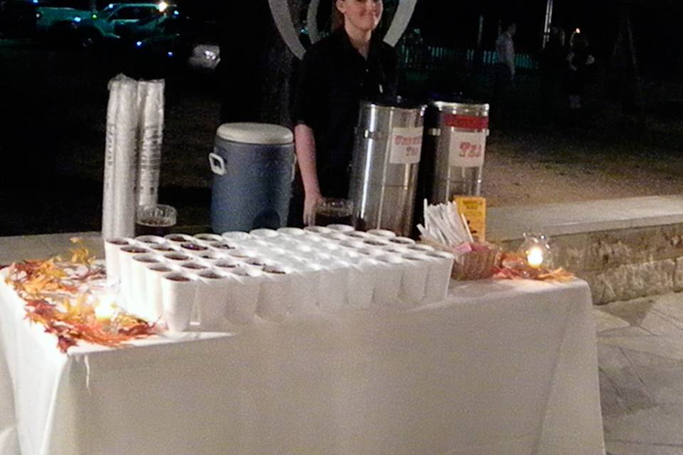 Kindred oaks BBQ wedding cater