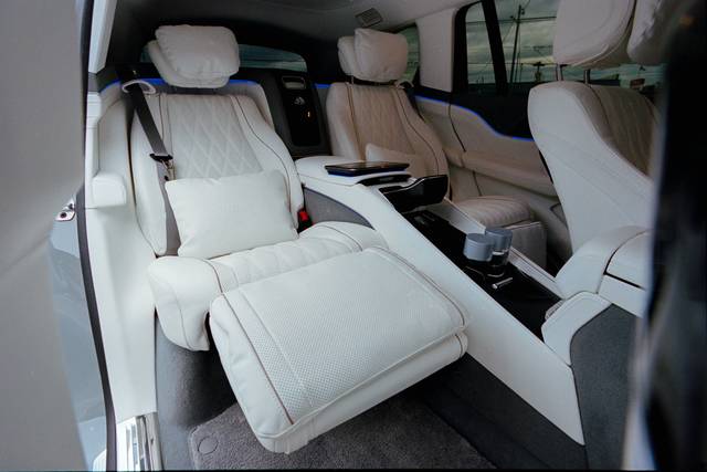 Lounge Seating in Maybach