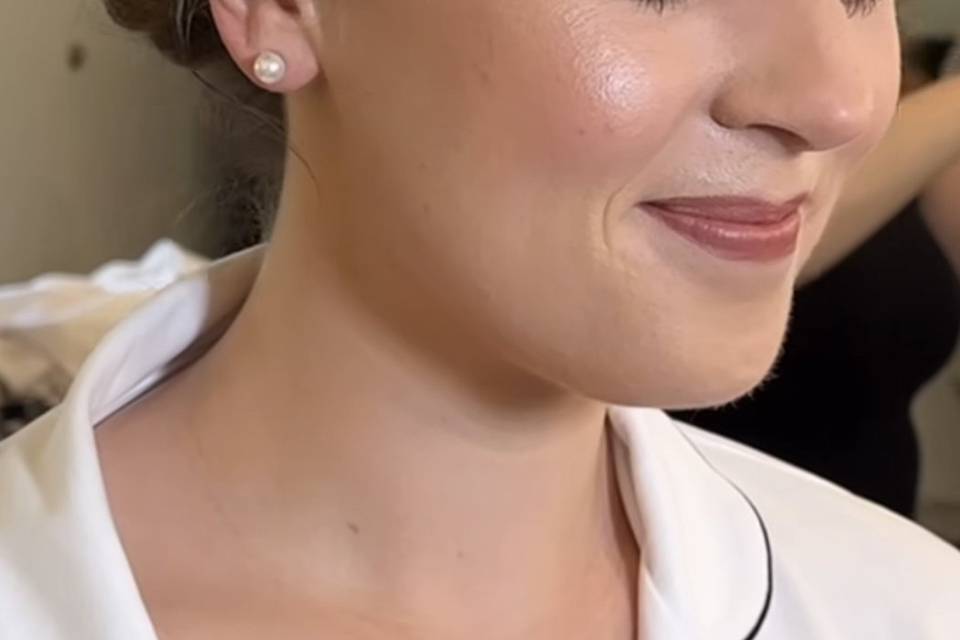 Clean beautiful makeup