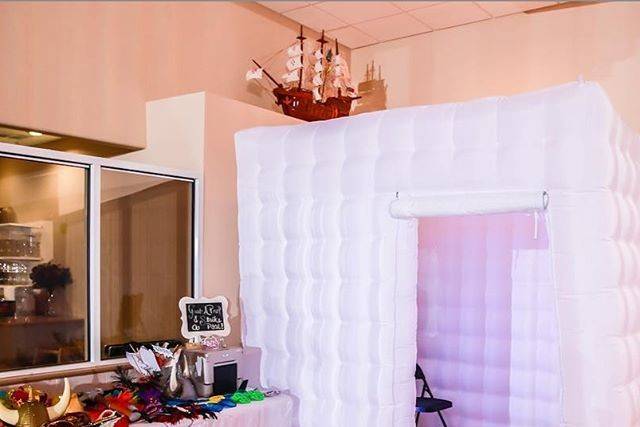 Instant Memories Photobooth Rentals