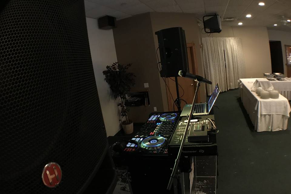 Dj booth