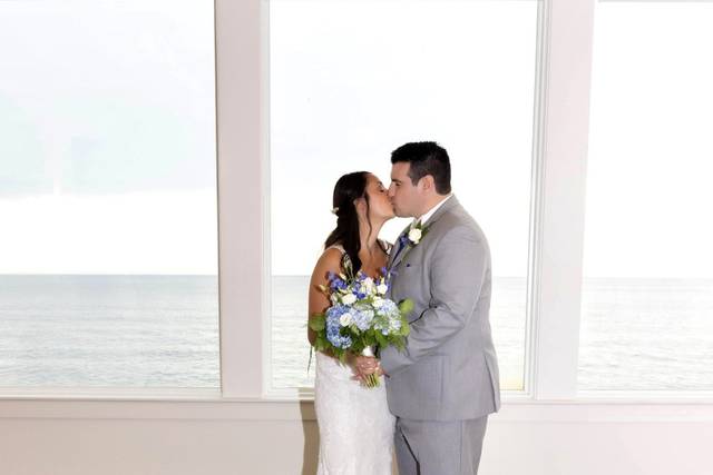 Seaside Weddings