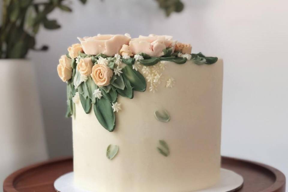 Simple floral cake