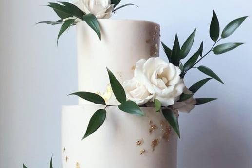 Fresh floral cake