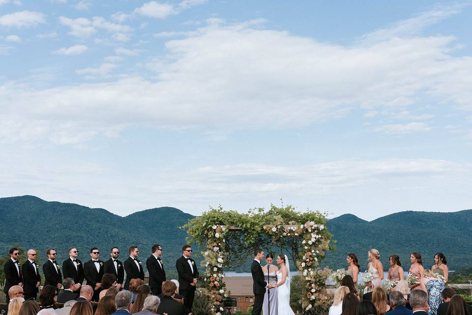 Large arbor
