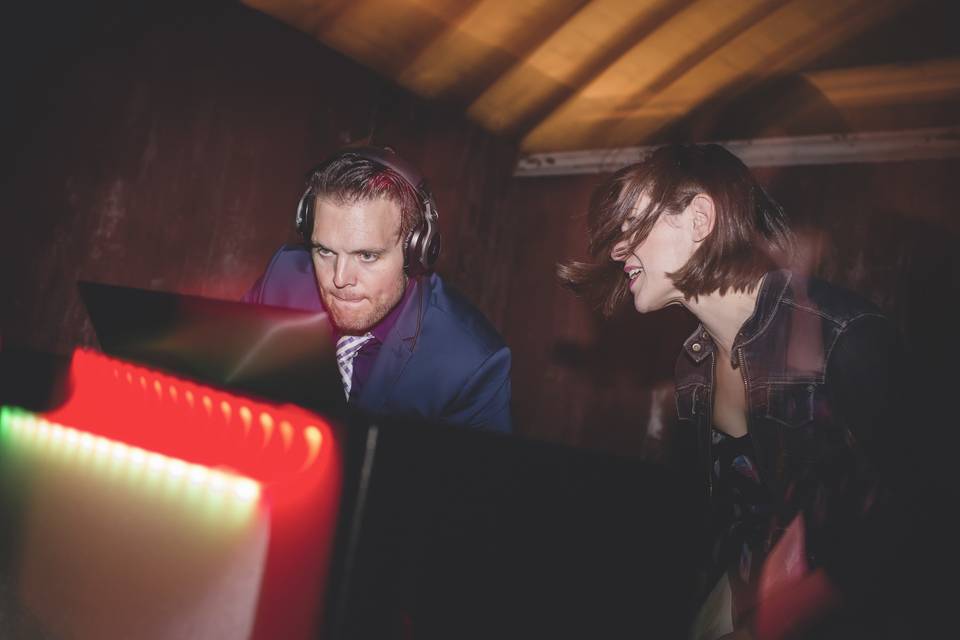 Wedding dj