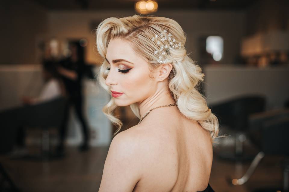 Bridal glam waves