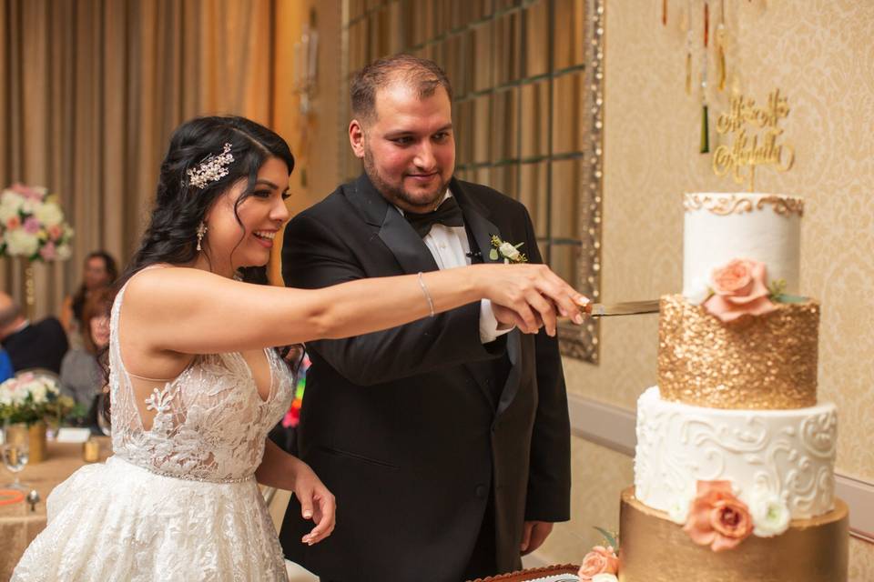 Cake cutting