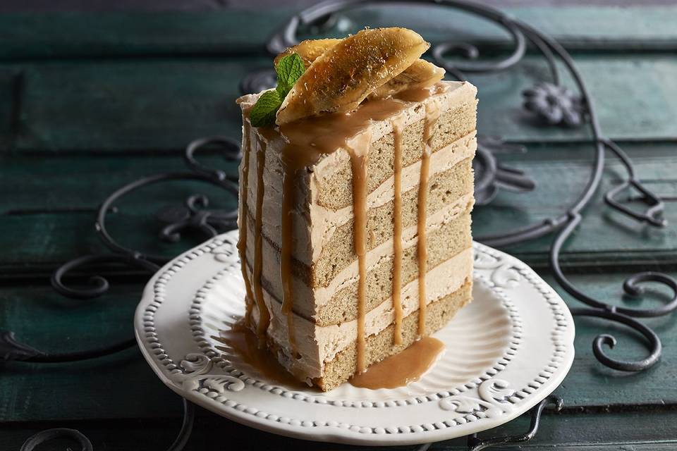 Bananas foster cake