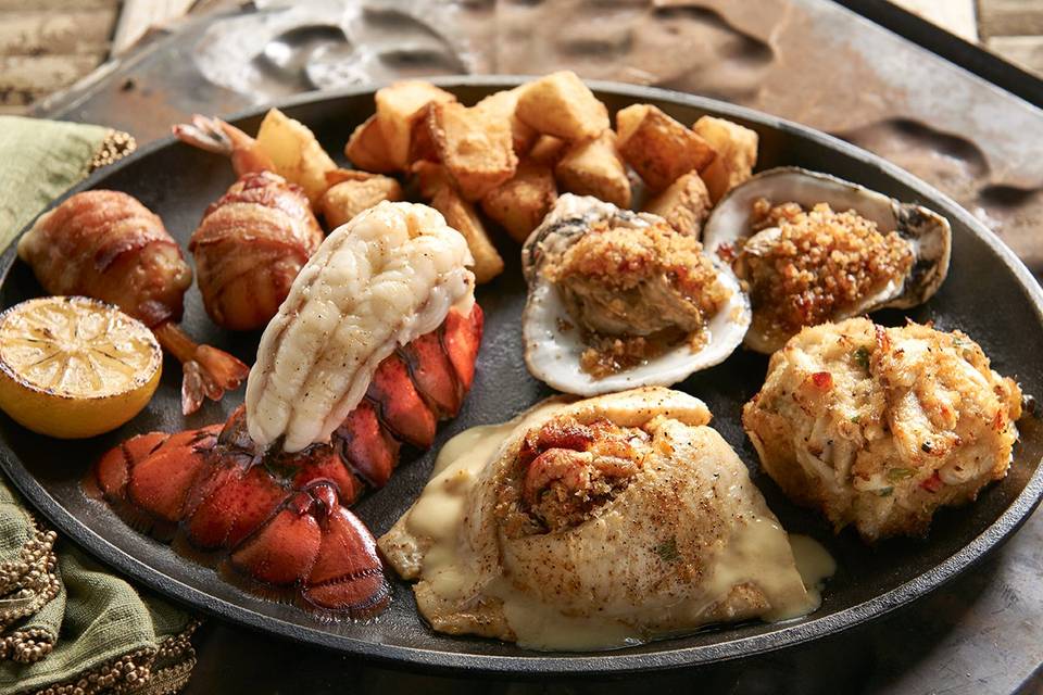 Broiled seafood platter