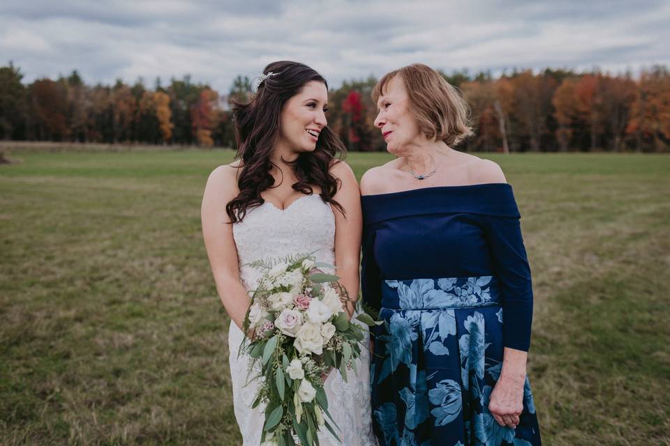 Bride and her Mama