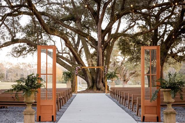 Chandelier Oaks LLc