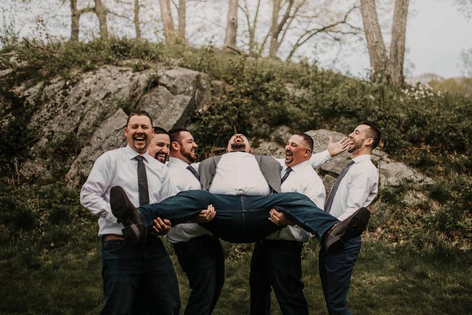 Dark & moody groomsmen