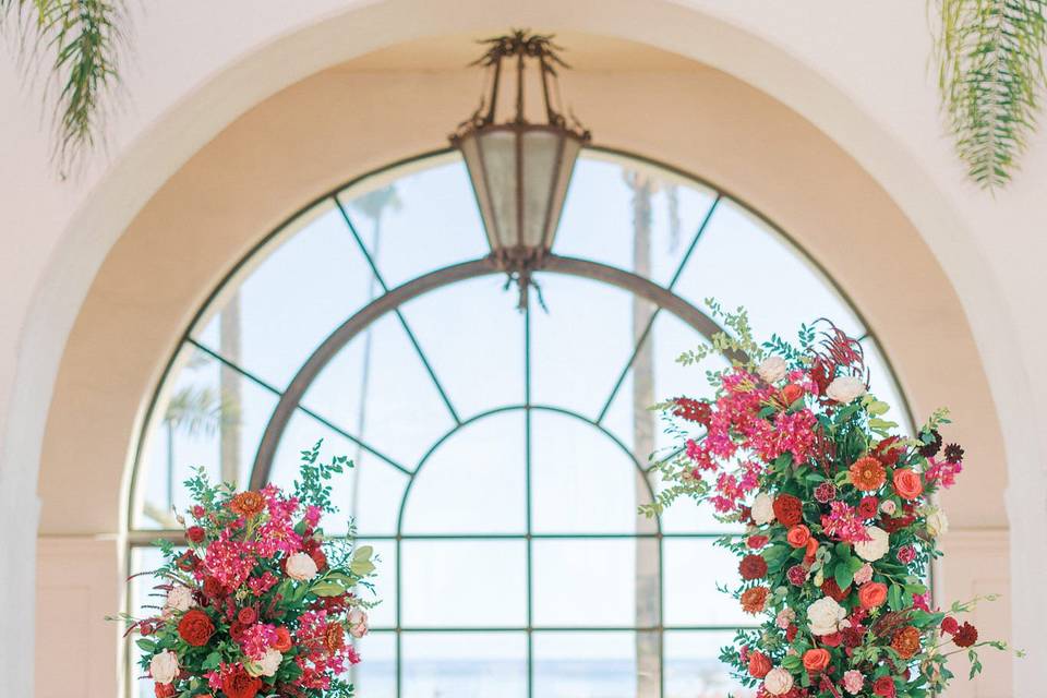 Deconstructed arch