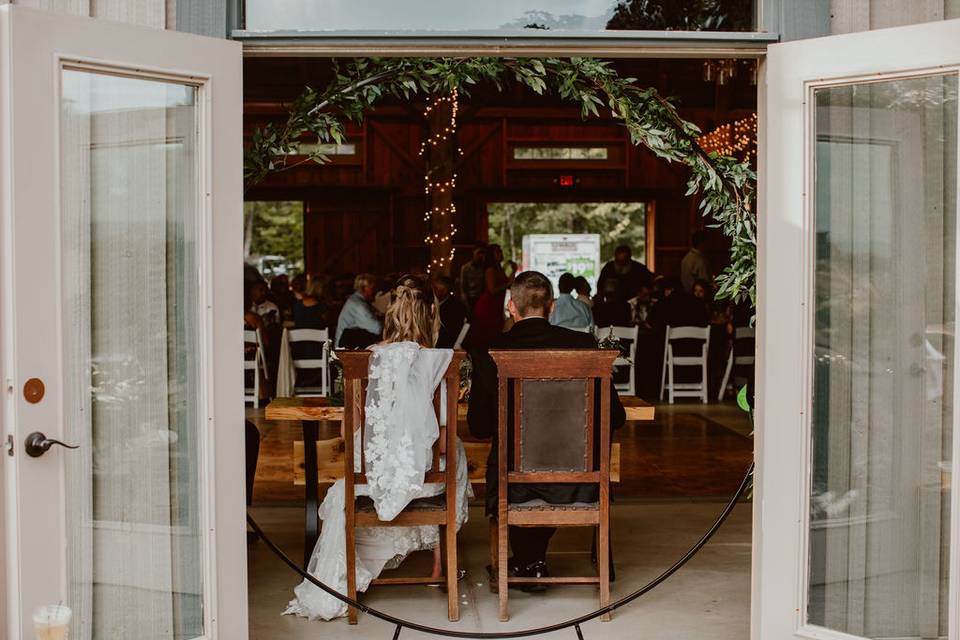Couple at sweetheart table.