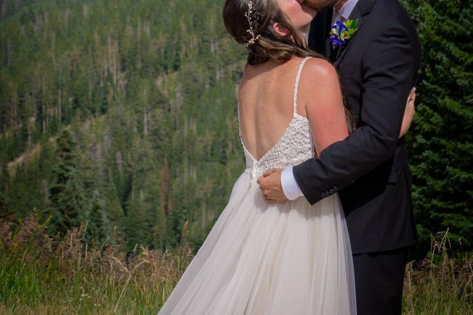 First kisses!