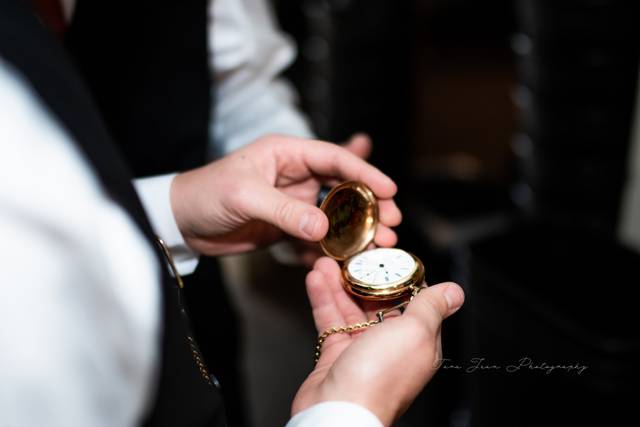 Groom's Details