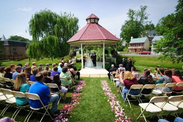 Distinctive Wedding Ceremonies