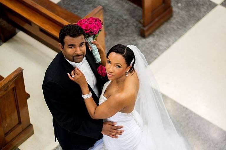 https://cdn0.weddingwire.com/vendor/128439/3_2/960/jpg/1468787309853-taneka-and-anil.jpeg