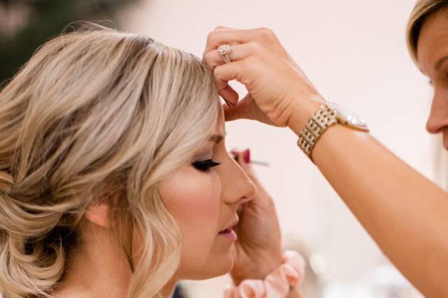 The 10 Best Wedding Hair & Makeup Artists in Cedar Rapids - WeddingWire