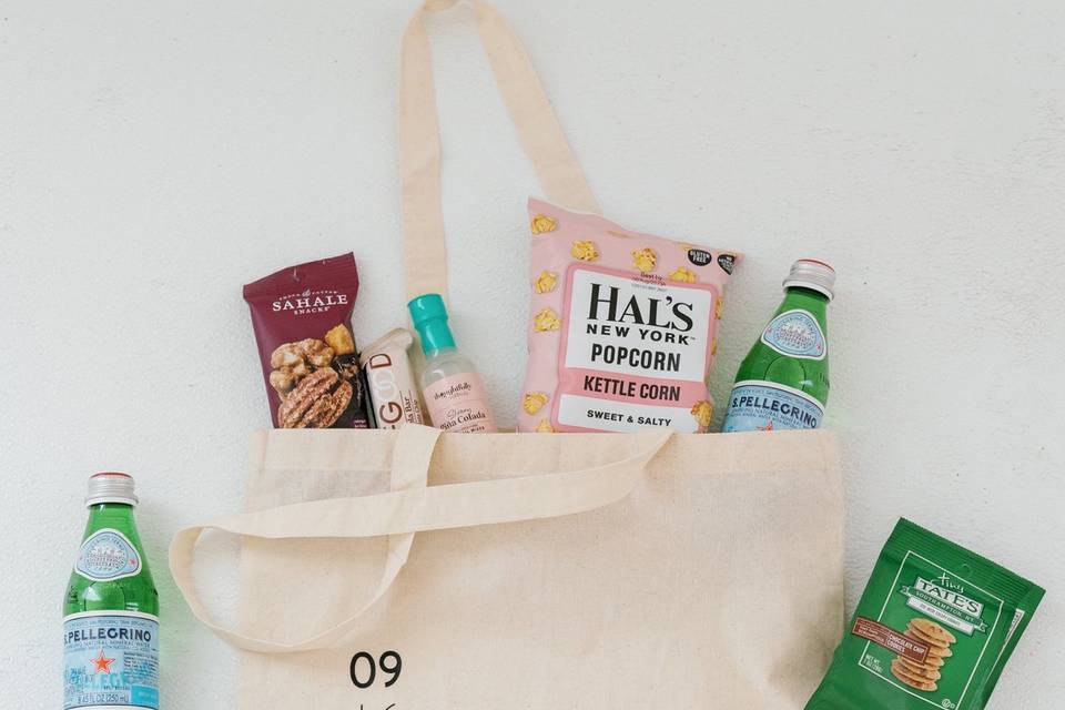Canvas welcome bag