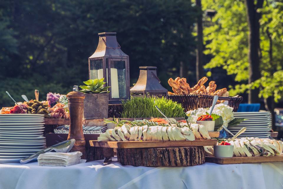 Table spread