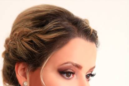 Soft makeup look