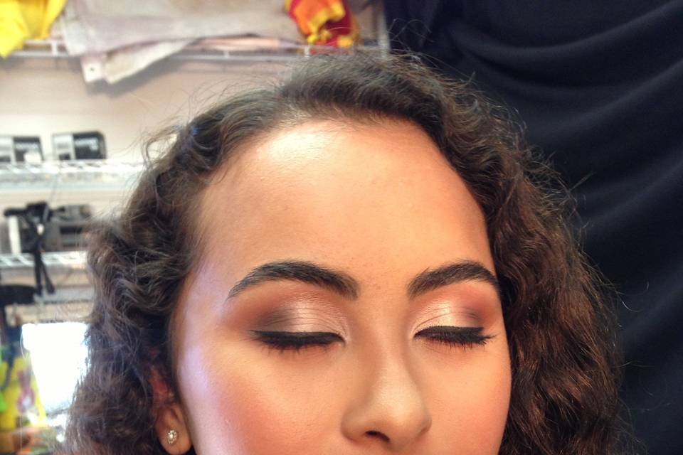Beautiful soft smokey eye with golds and browns.  Topped off with nude lip.  This look will always be in style, thats is why its a great bridal look.