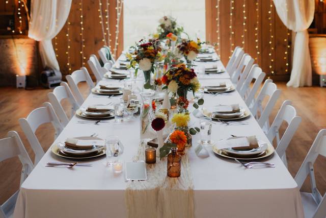 Head table by barn doors