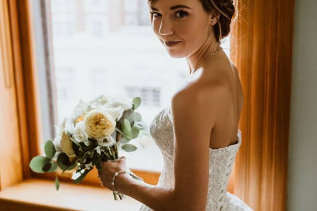 The 10 Best Wedding Dresses in Oklahoma City - WeddingWire