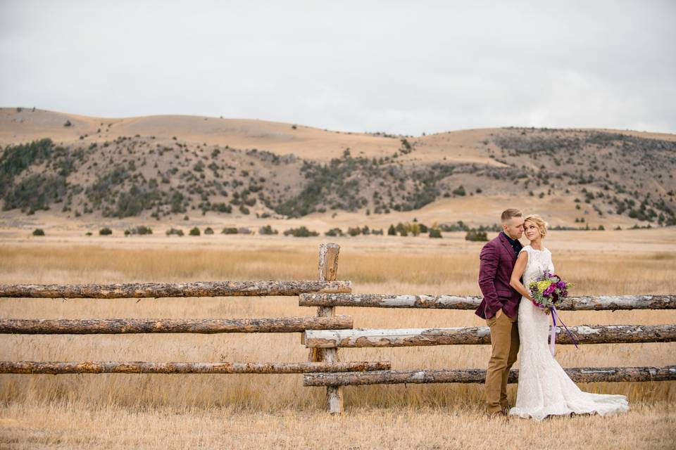 Outdoor bride and groom photos