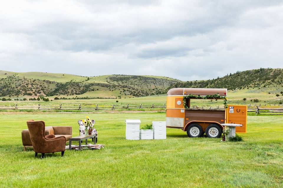 Horse Trailer Bar