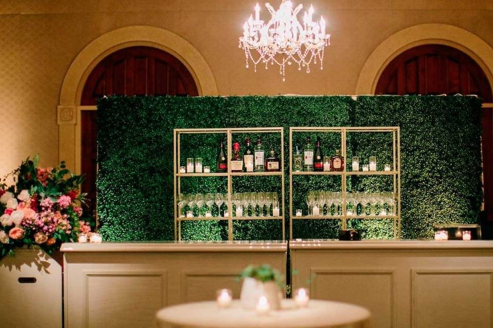 Whitney bar with hedge wall