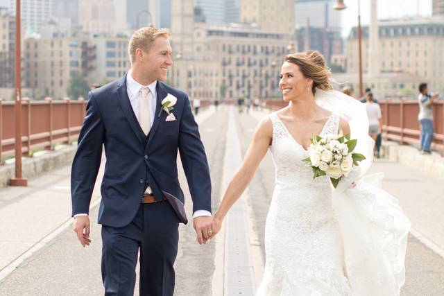 Stone Arch Bridge Wedding Photos by Katie Fears of Brio Art Photography MN | www.brioart.com
