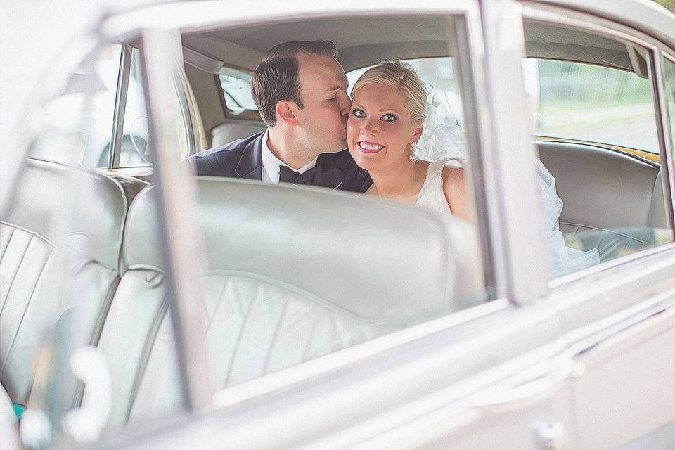 Rolls-Royce Car for wedding day transportation.  Photo by Katie Fears Photographer  | www.brioart.com