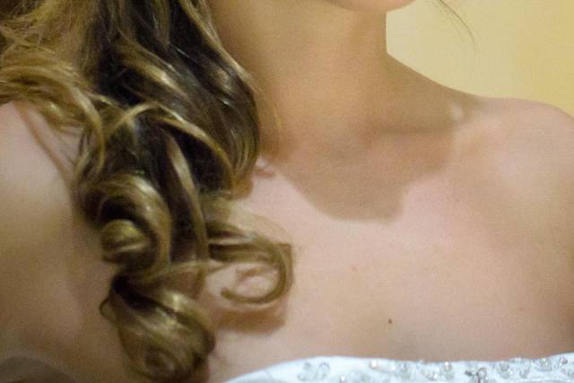 Side ponytail