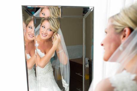 Bride in the mirror