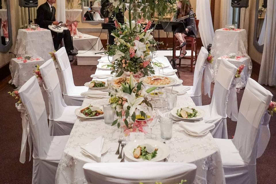 Table setting and floral decor