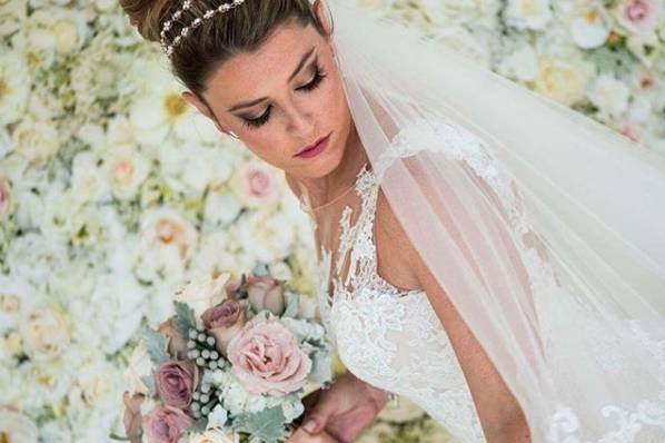 Classic updo and accessory