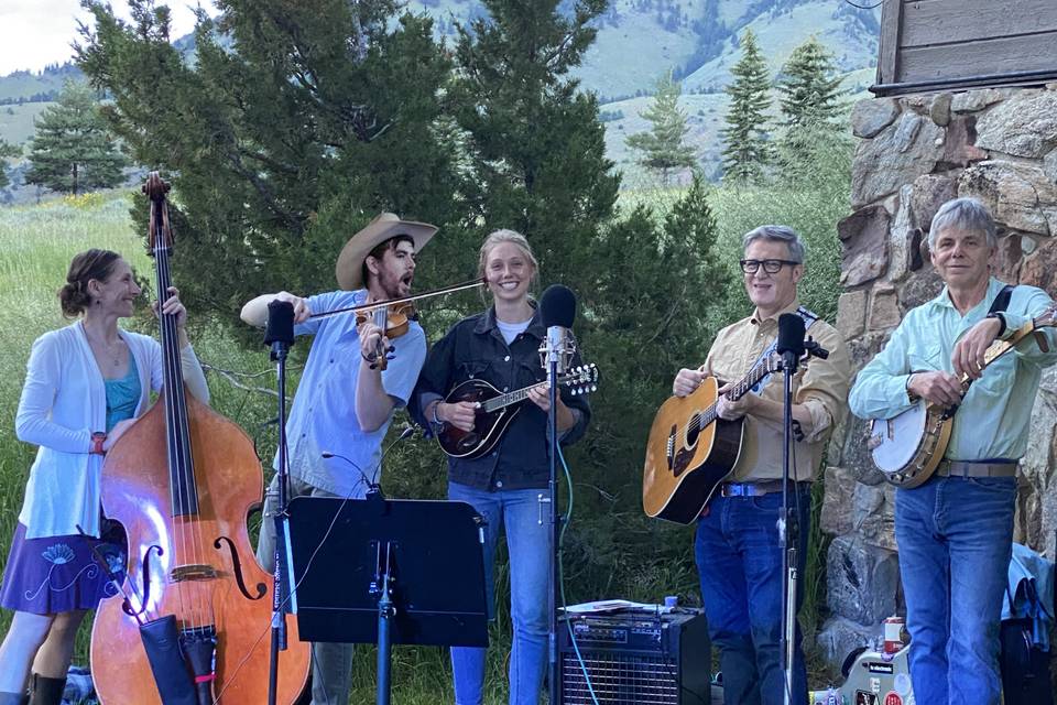 Your all-Montana wedding band