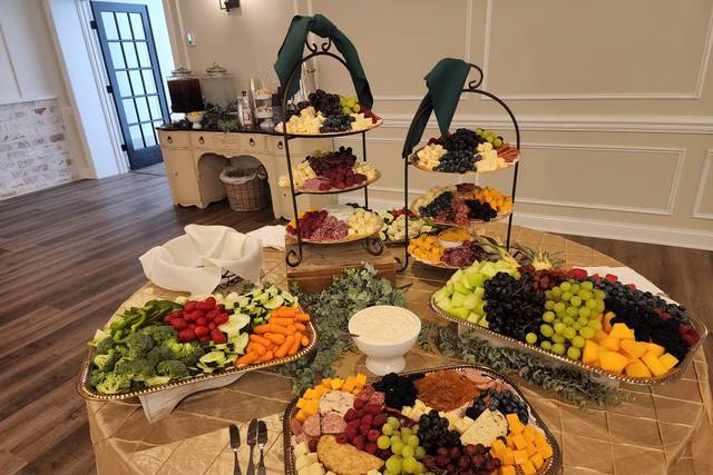Appetizer Tray Setup