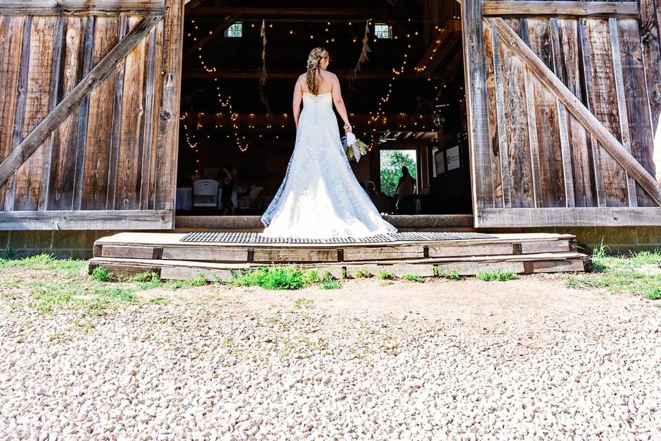 Iowa Barn Wedding