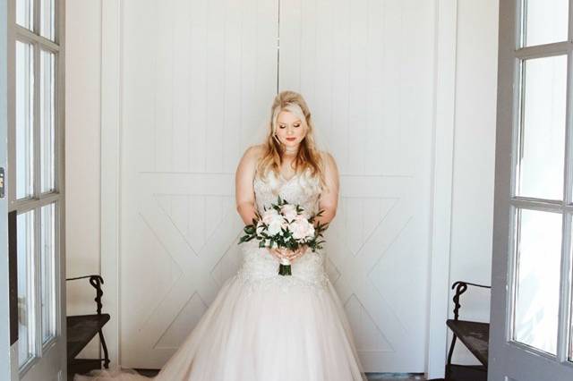 Entryway barn doors