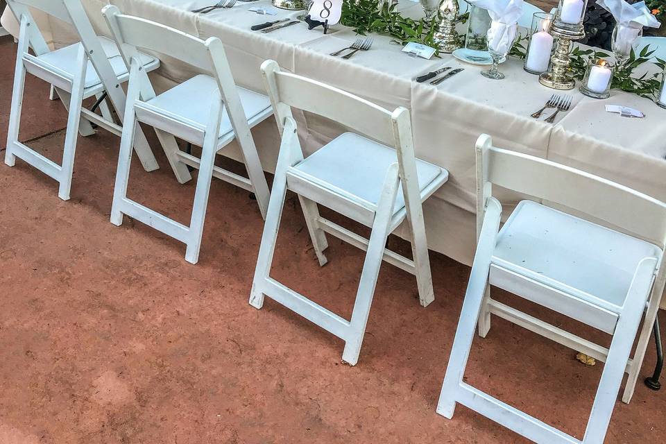 Outdoor reception table set up