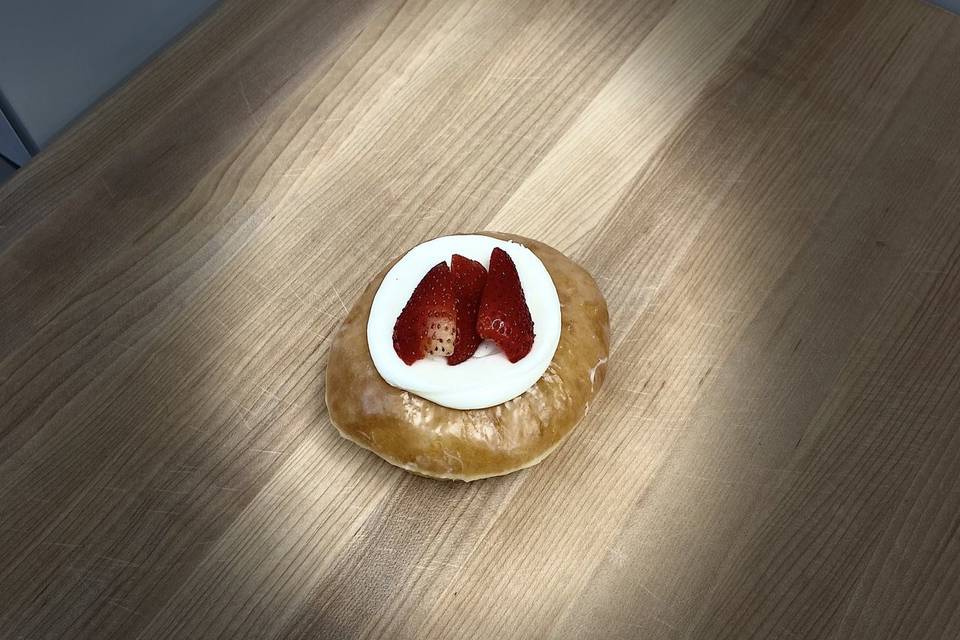 Strawberries and cream cheese